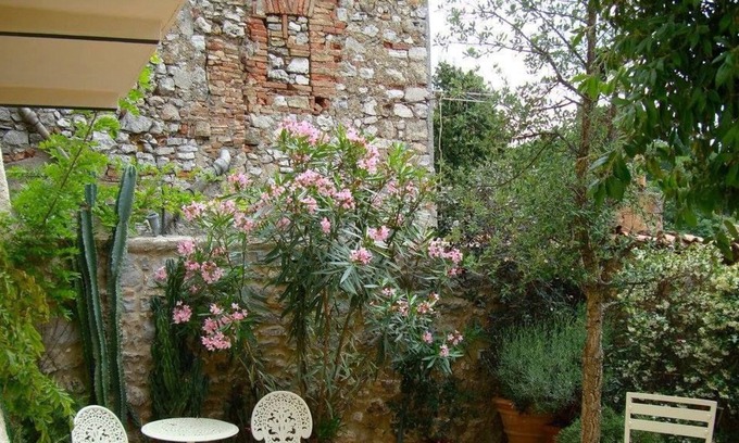 Semproniano House | Residenza Le Antiche Mura