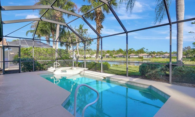 Pelican Preserve Villa | Resort style 2+bed, 2 bath villa with pool/spa in Colonial Country Club Ft Myers
