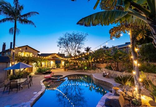 Encinitas House | Resort style back yard heated pool and spa