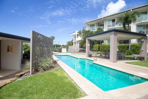 Battery Hill Apartment | Resort Style Oasis, 2 Bedroom, 2 Bath, sleeps 6