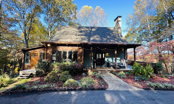 Dahlonega Cabin | Rest & Relaxation in Remote Cabin on 10 Acres