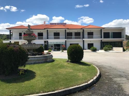 Sequeiros House | Restaurante Residencial Pizzaria S. Estevão