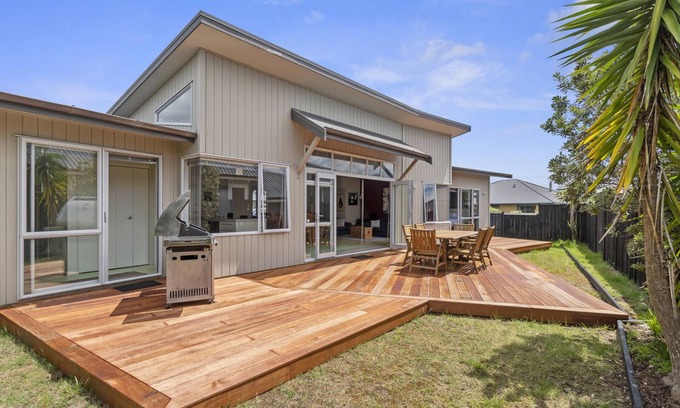 Ruakaka House | Restful Ruakaka - Ruakaka Holiday Home