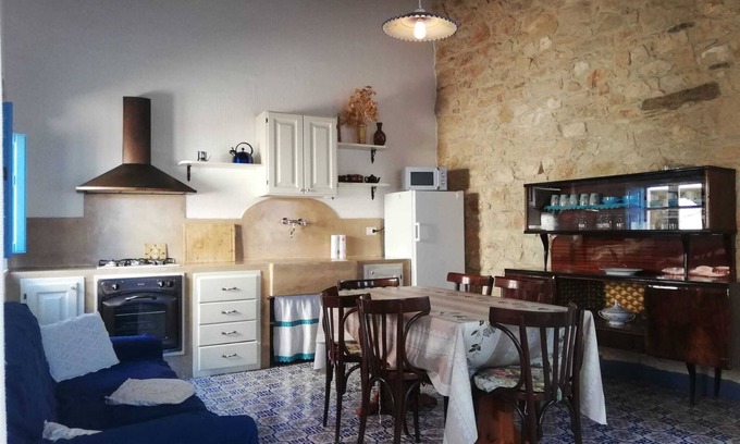 Baunei House | Restored house from the early 1900s