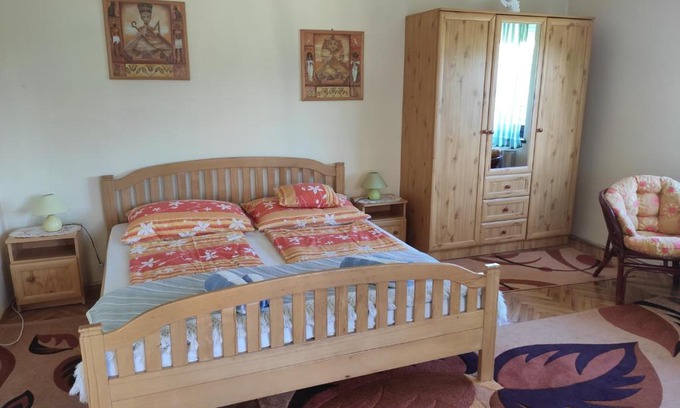 Gor House | Retró hangulatú üdülőház Gór