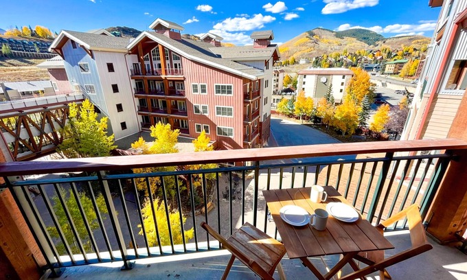 Crested Butte Condo | Retreat in the Heart of Mt Crested Butte! Skin-In/Out - Studio/Pool/Hot tub