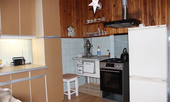 Fabryczna House | Retro Ferienhaus im Ostalgiestil mit Großem Garten in Parknähe