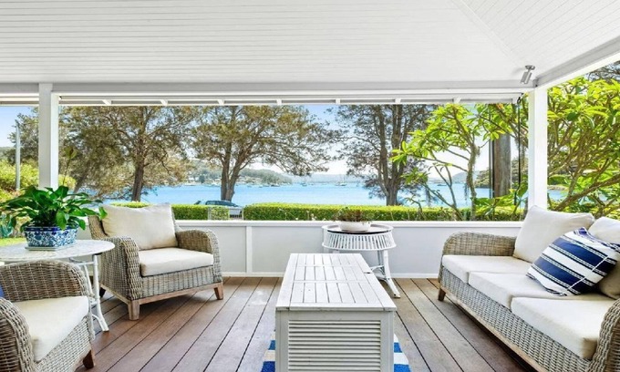 Killcare House | 'Reverie at Killcare' by Accom Holidays