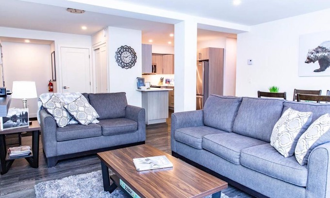 Revelstoke House | Revy Pow Pad - Private Hot Tub 3 Bedroom Condo