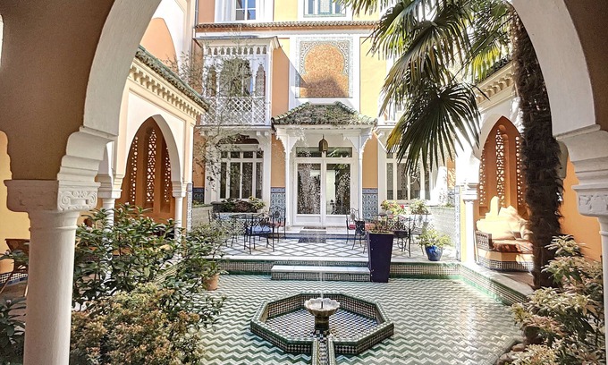Cœur de Ville House | Riad in Vichy