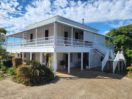 Emu Park Bed & Breakfast | Ribbonwood Bed & Breakfast, Emu Park Qld