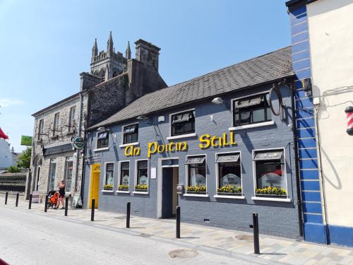 Cortober Hotel | Ridge-Rock Accommodation