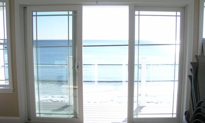 York Beach Apartment | Right on Long Sands Beach!