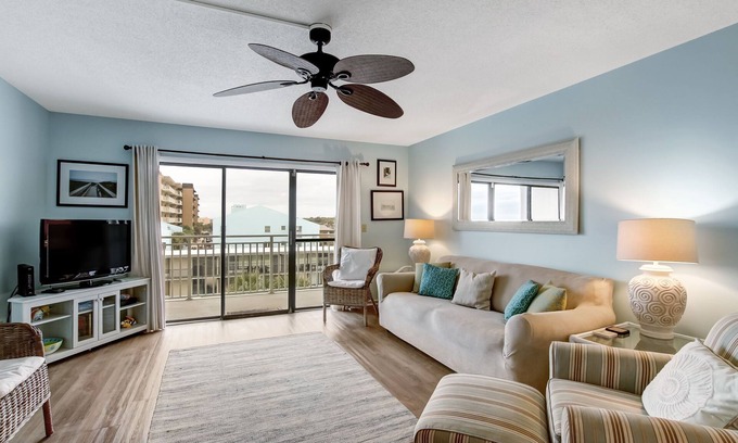 Fernandina Beach Condo | Rise and Shine by the Ocean