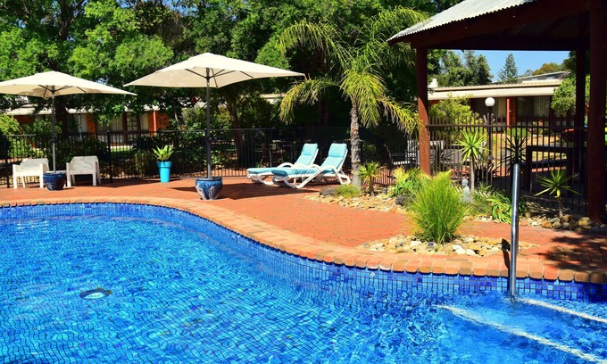 Moama Hotel | River Country Inn