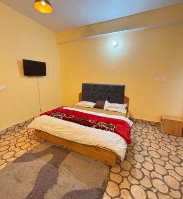 Vashist Hotel | River Front Cottage