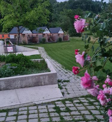 Hrastnik House | River resort Savinja