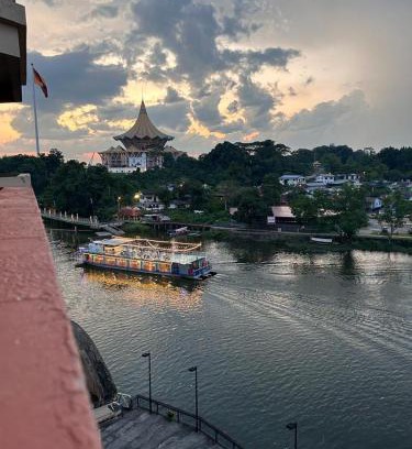 Kampung Surabaya Apartment | Riverbank suites level 12