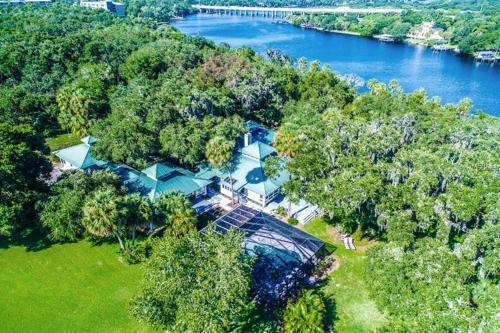 Riverview Bed & Breakfast | Riverbend Retreat Fla
