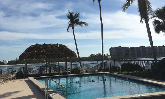 Isles of Capri Condo | Riverfront Condo in Isles of Capri near Marco Island