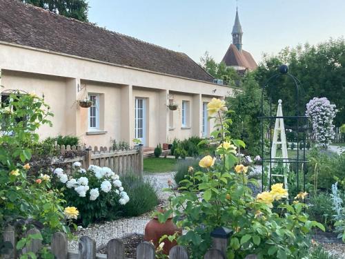 Chablis House | Riverside Lodge