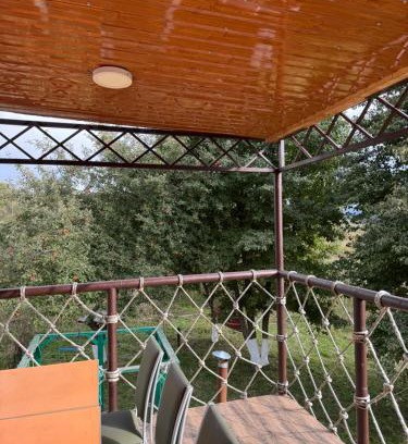 Lermontov Apartment | Riverside Rancho guest house