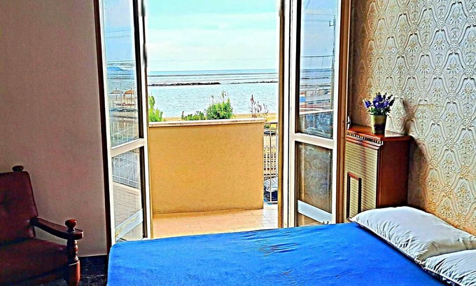 Palombina Nuova Apartment | ☀️🏖️🌊Riviera del Conero Front Sea 🏖️,3 bedrooms, 10 beds