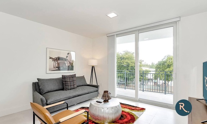 Coral Way Apartment | Roami at Grove 27 | Coconut Grove | 1BR #11