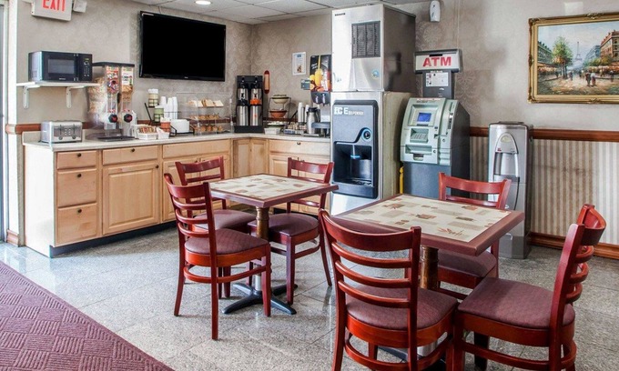 Jersey City Hotel | Rodeway Inn Jersey City near Hoboken