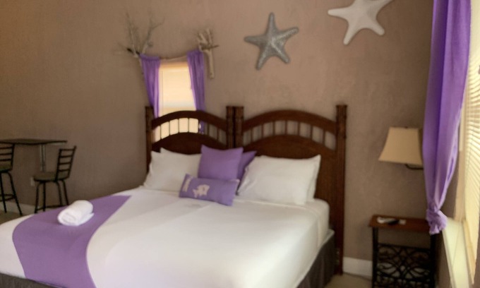 Andros Town Cottage | Rolle's Place Cabanas Andros Island, The Bahamas