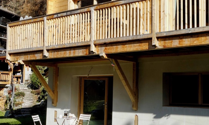 Zinal Apartment | Romantic Chalet Studio - 5 Mins From the ski Lifts
