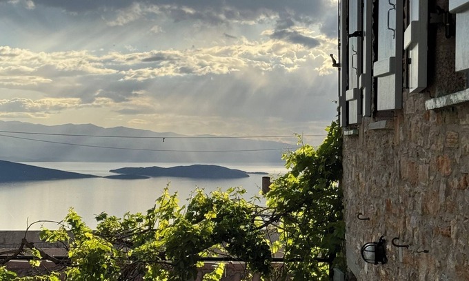 Kali Vrysi Cottage | Romantic cottage with stunning views in South Pelion, Lafkos