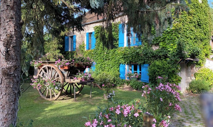Mereville House | Romantic Mill Filled with Charm with Easy Drive to Paris