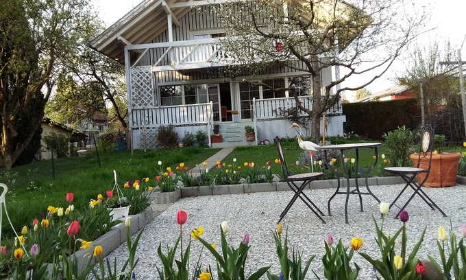 Altach Apartment | Romantic vacation in 2.5 room apartment, wonderful garden with mountain view