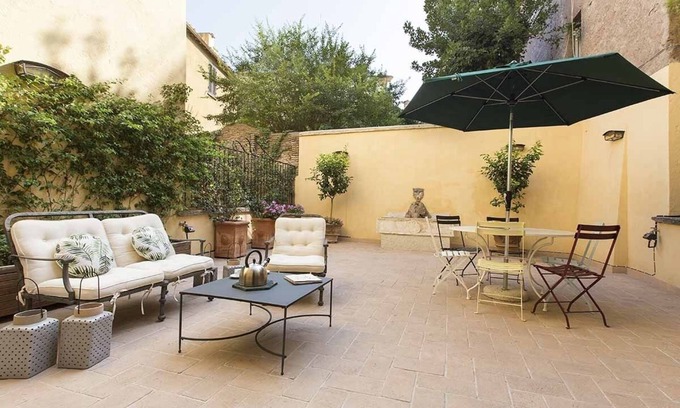 Roman Ghetto Apartment | Rome apartment for Rent, holiday apartment in Rome, short term rental Rome, Flat in Rome with Terrace