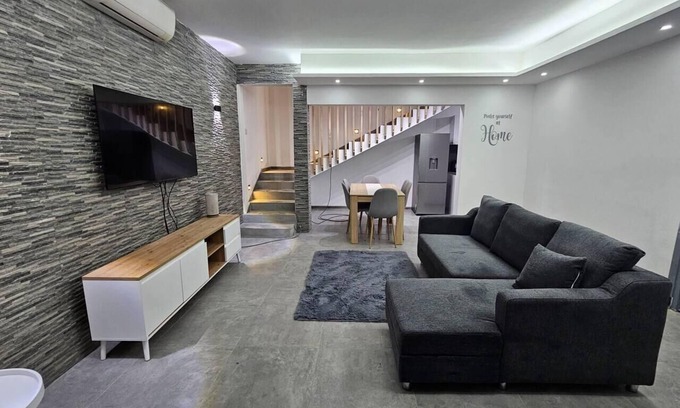 La Preneuse Villa | Rooftop Garden 2-Bed Luxury Villa with Jacuzzi