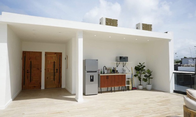 Punta Las Marias Apartment | Rooftop King Suite at Ocean Park Beach Club