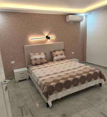 Hiboun Apartment | Rooftop sable d'or