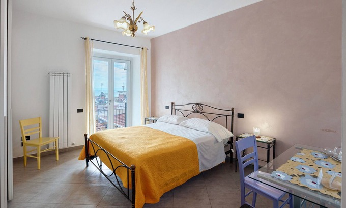 Cetara Apartment | Room 'Camera Libeccio Sea View' with Sea View, Wi-Fi and Air Conditioning