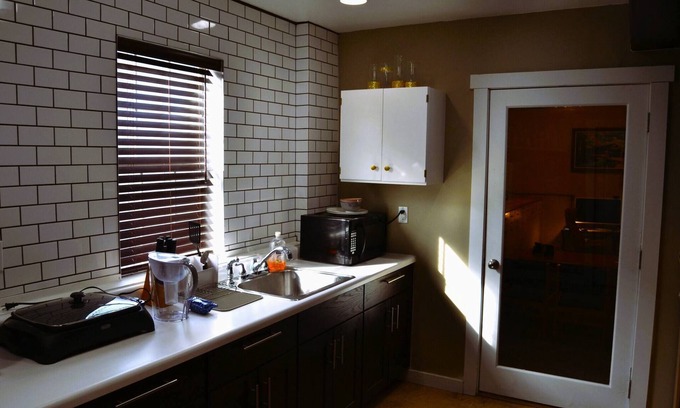 Grand Forks House | Room-cozy Nest 5 Near UND Campus