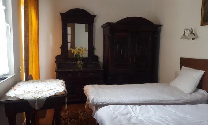 Truskavets Bed & Breakfast | Room in An Old House
