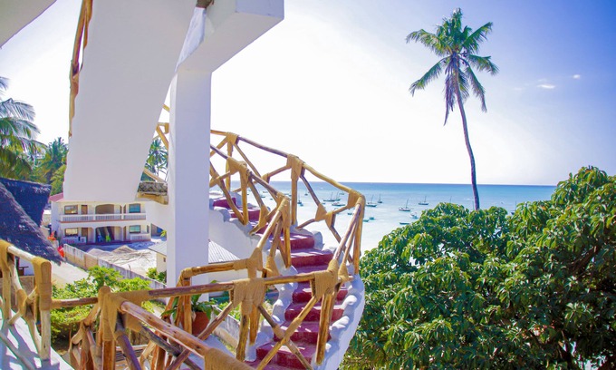 Nungwi Bed & Breakfast | Room L- Room s beach front sea view 3rdlat 2 guests