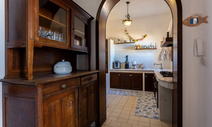 San Leonardo House | Room 'Maestrale' with Sea View, Wi-Fi and Air Conditioning