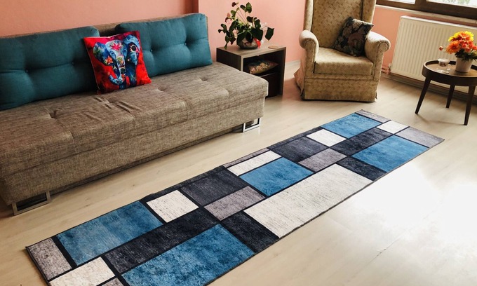 Kartal Apartment | Rooms To Go in A Dance Studio