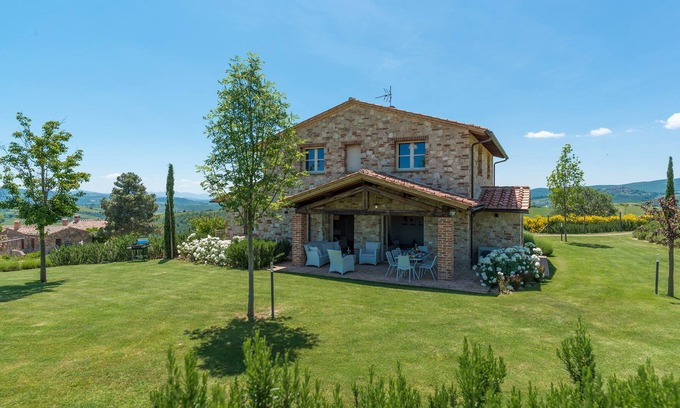 Fabro Villa | Rosa Dei Venti 8, Emma Villas