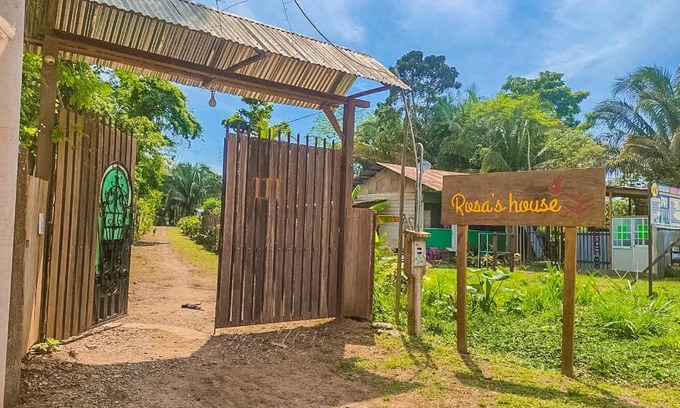 Puerto Maldonado House | ROSA'S HOUSE