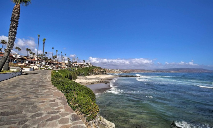 Las Gaviotas Cottage | Rosarito Beach Home in Las Gaviotas w/Ocean Views
