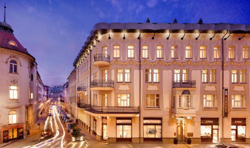 Old Town Hotel | Roset Hotel & Residence