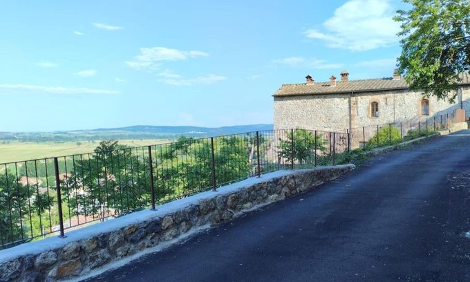 Sovicille Apartment | Rosia's Loft