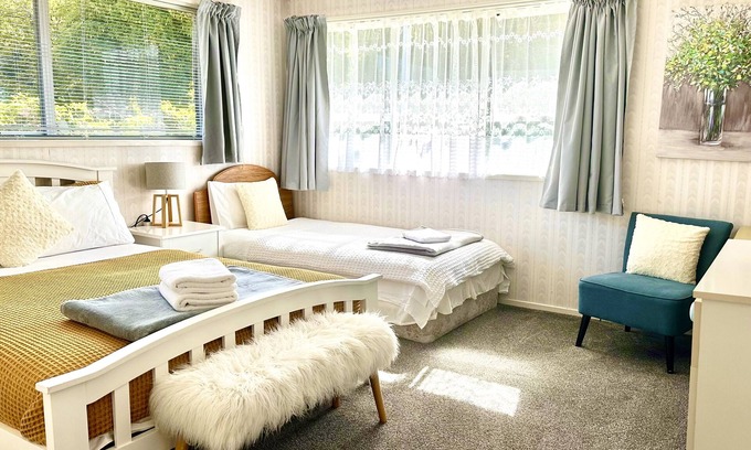 Rotorua House | Rotorua City Center Holiday House, (convenient,cozy and spacious, free WiFi.)